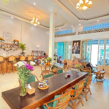 Dutch Hosted B&B, Abc Phnom Penh Bagian luar foto