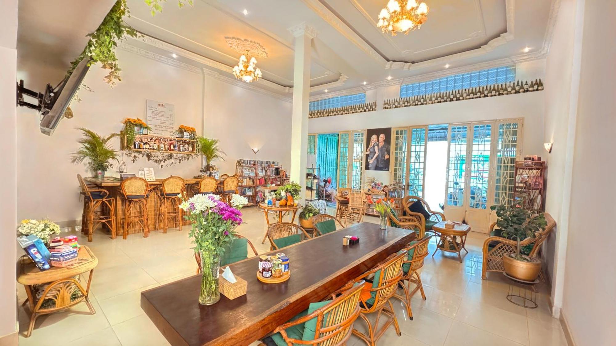 Dutch Hosted B&B, Abc Phnom Penh Bagian luar foto